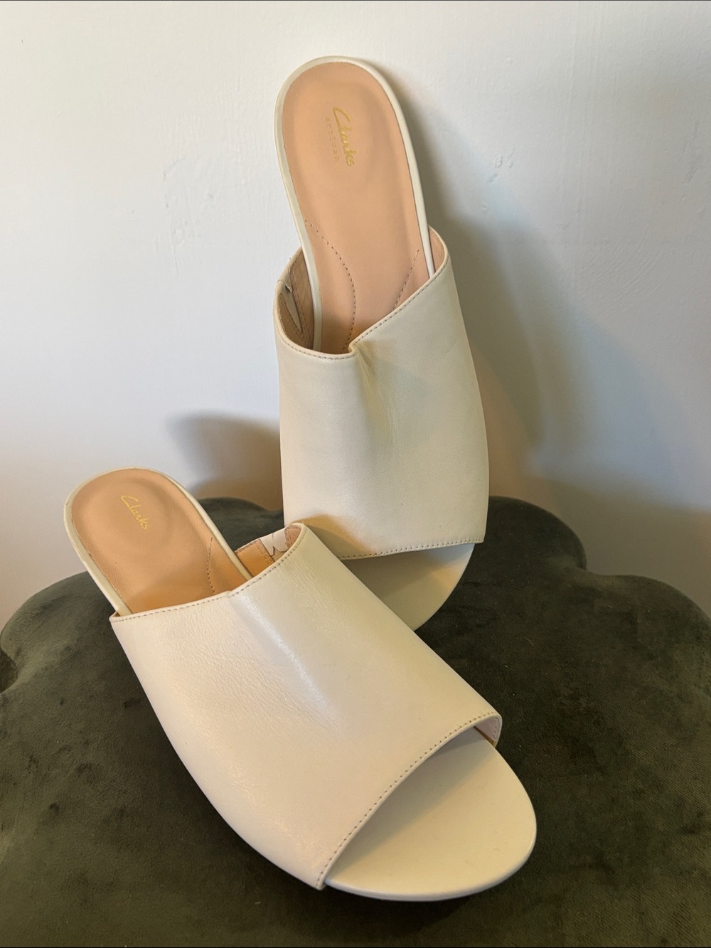 Clarks Cream Open-Toe Slide Mules